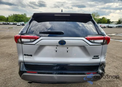 2021 Toyota Rav4 Xse из США, поврежденный, VIN 4T3E6RFVXMU059201